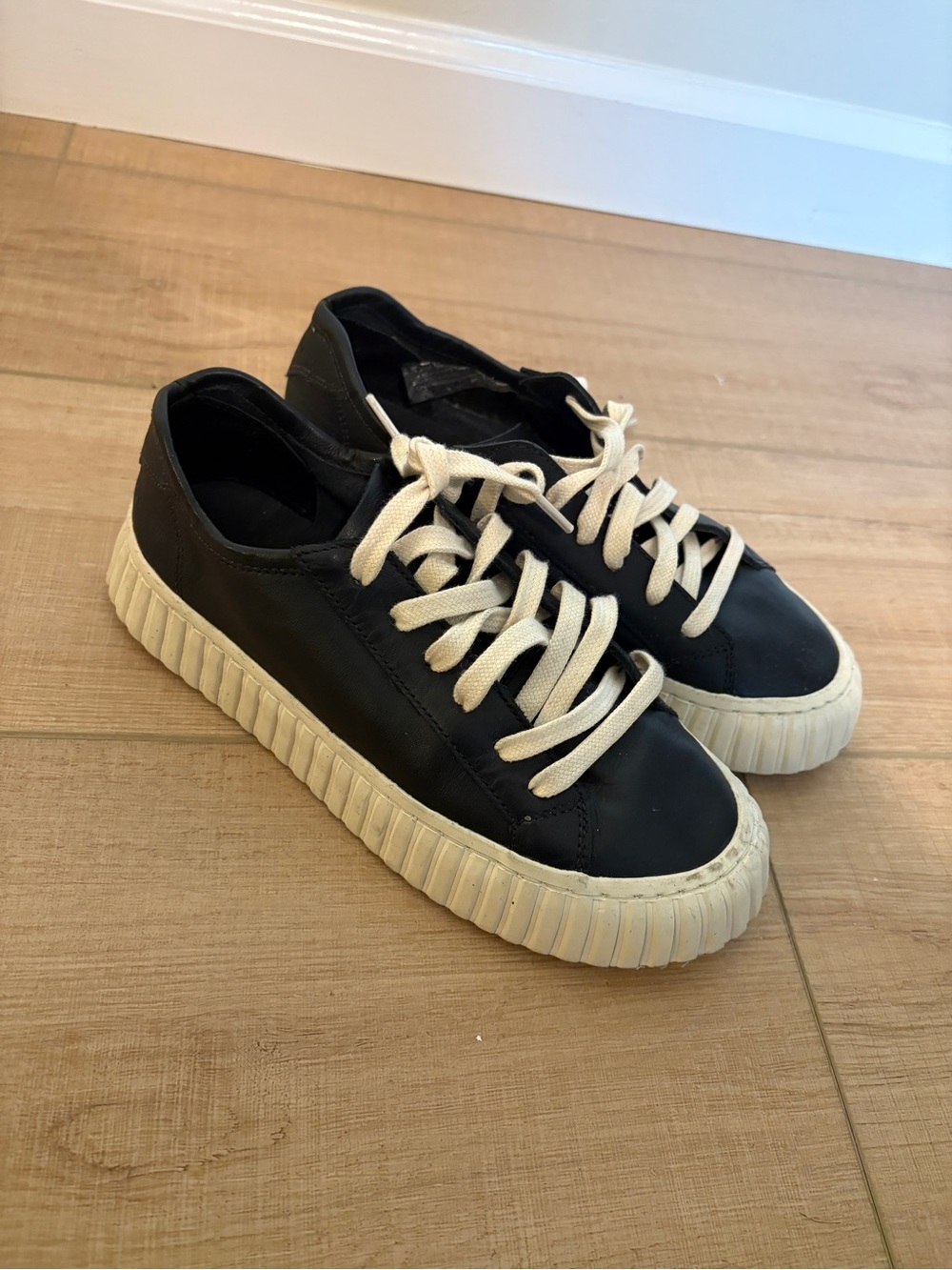 Women’s Black Low-Top Sneakers with Cream Sole and Laces